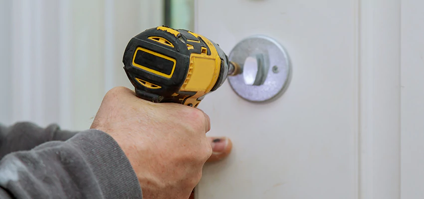 Street Locksmith For Smart Lock Repair in Lockport, IL